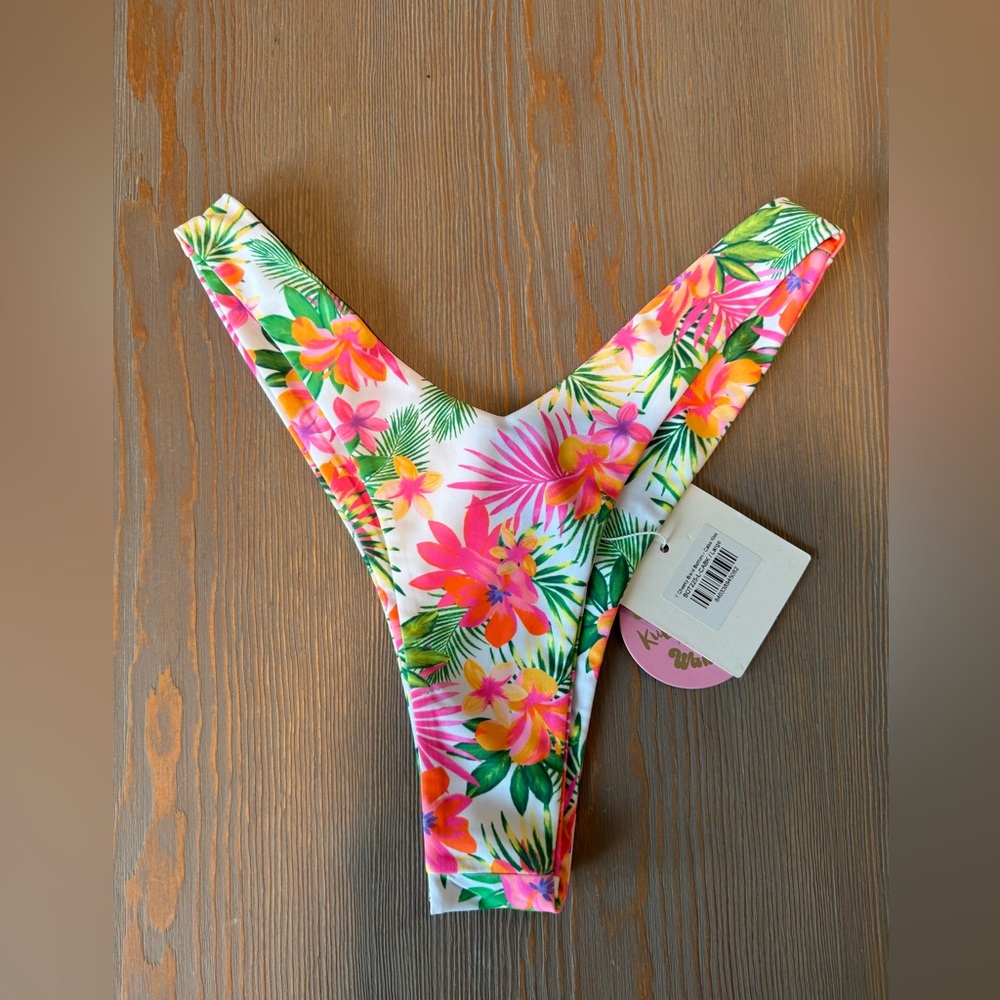 Kulani Kinis Lexi Hidalgo Cabo Kiss Y Cheeky Bikini Bottom Large